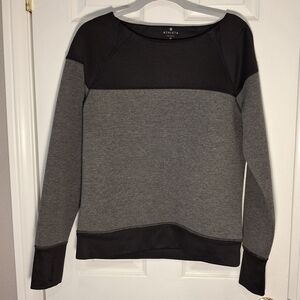 ATHLETA Womens M Colorblock Long Sleeve Sweatshirt With Thumb Holes Athleisure